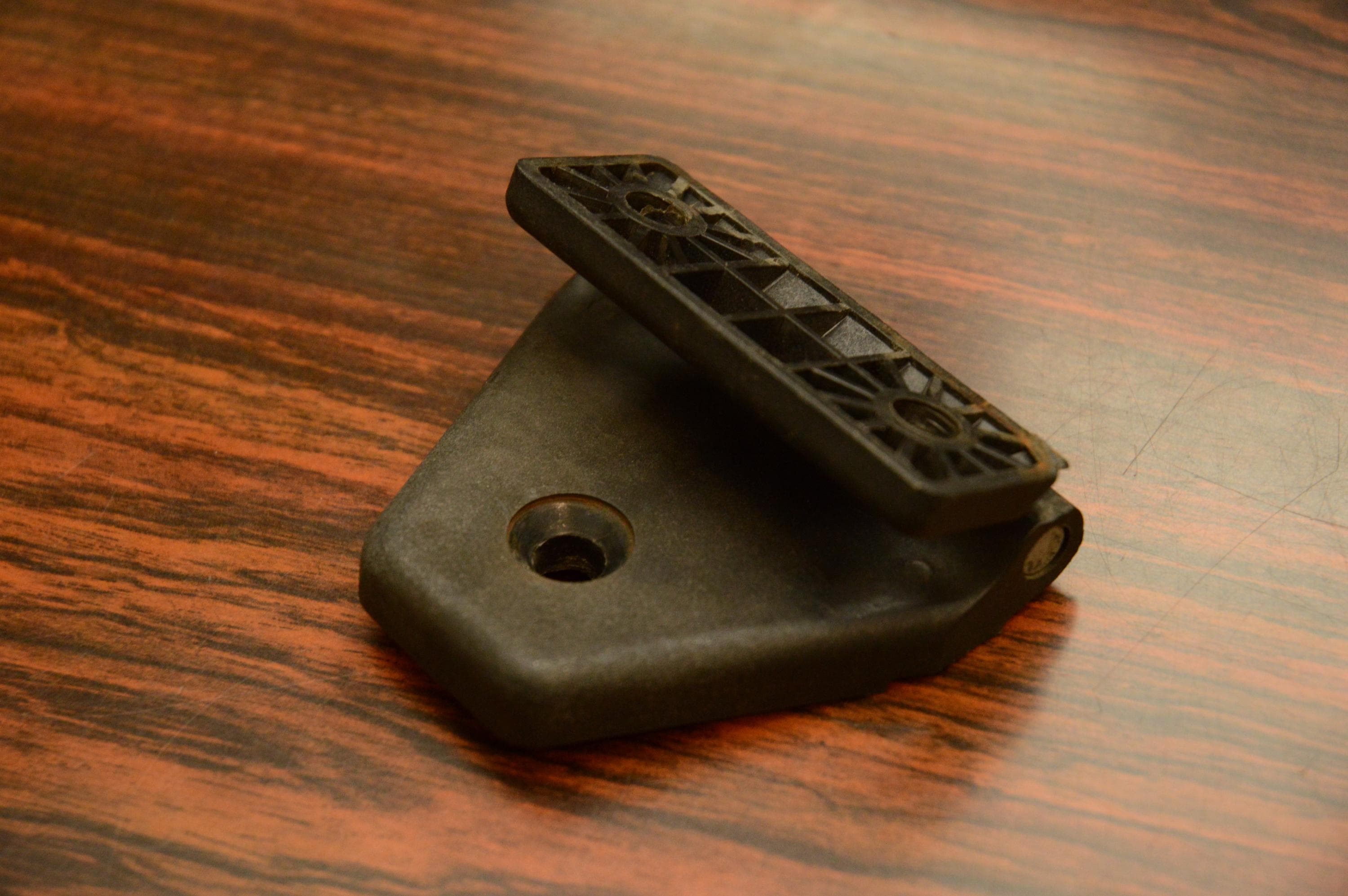 ATV Windshield Hinge, 2009 Polaris Ranger, Replaces Albert Jagger part number: 1350/005