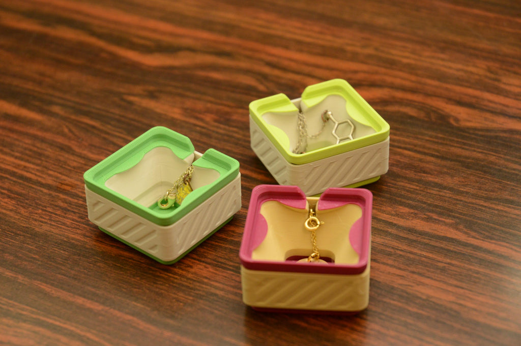 Stackable Necklace Organizer Bins, Tangle-Free Magnetic Jewelry Storage