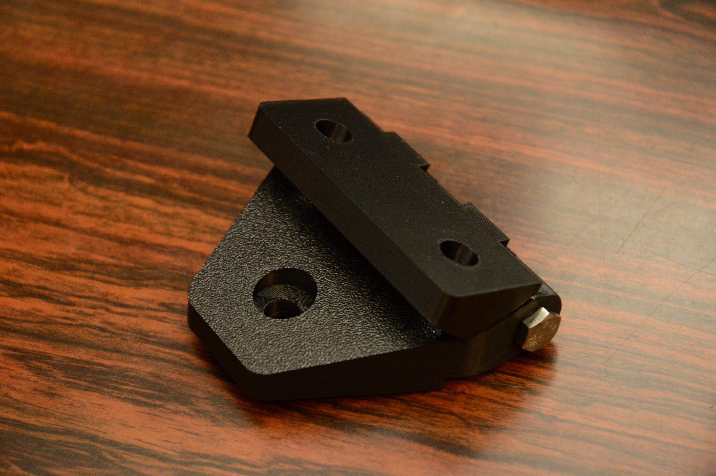 ATV Windshield Hinge, 2009 Polaris Ranger, Replaces Albert Jagger part number: 1350/005