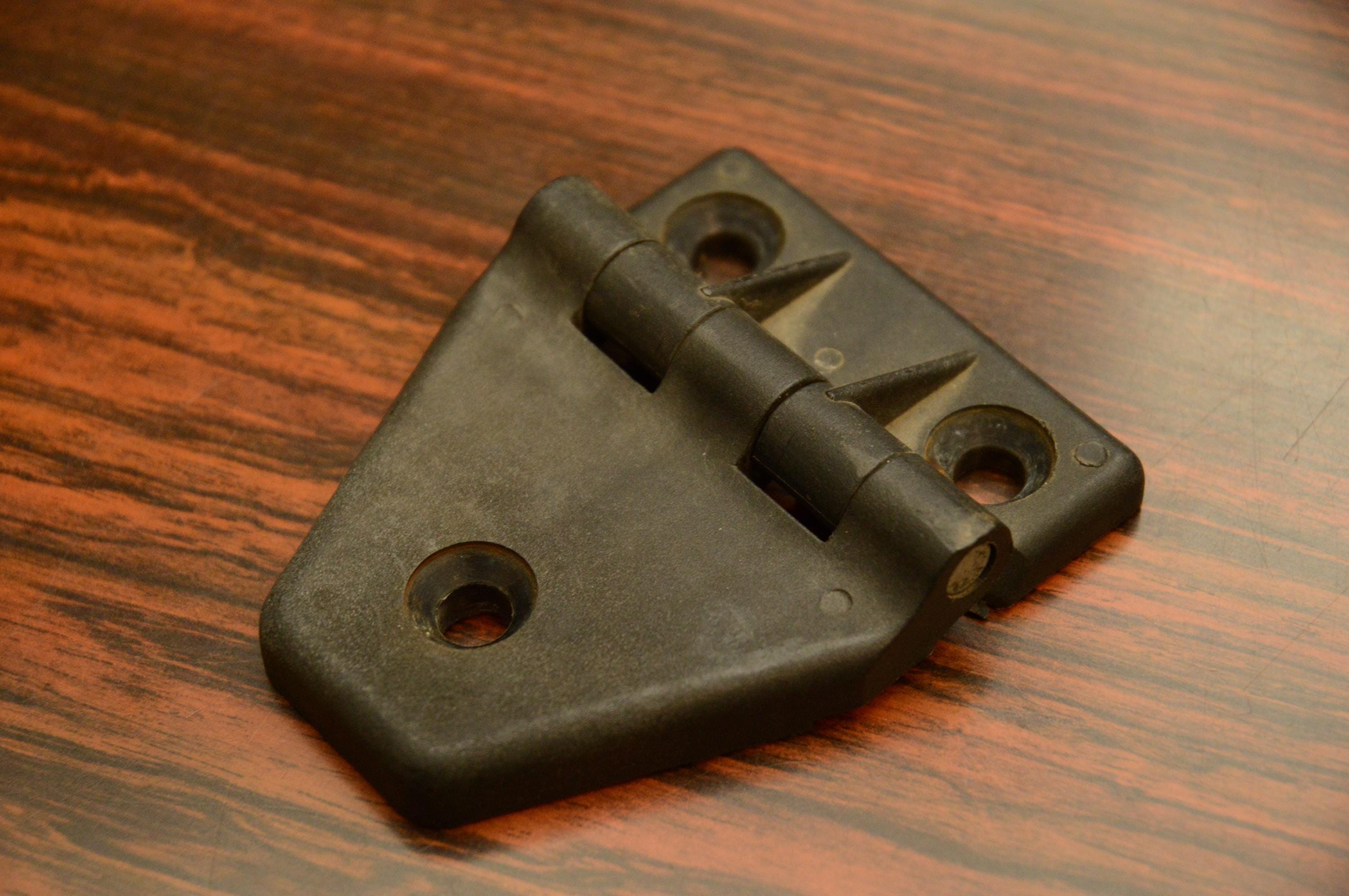 ATV Windshield Hinge, 2009 Polaris Ranger, Replaces Albert Jagger part number: 1350/005