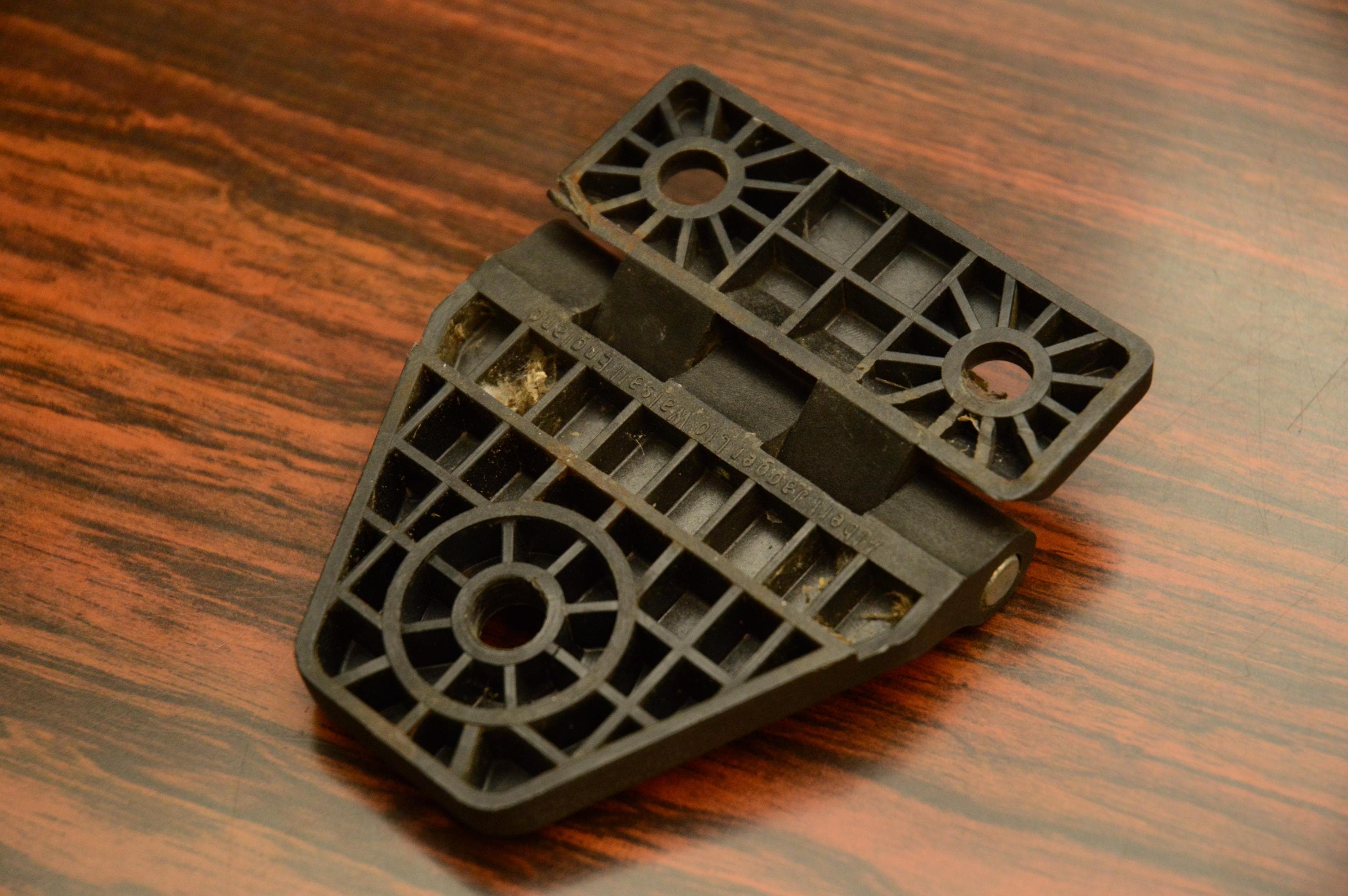 ATV Windshield Hinge, 2009 Polaris Ranger, Replaces Albert Jagger part number: 1350/005